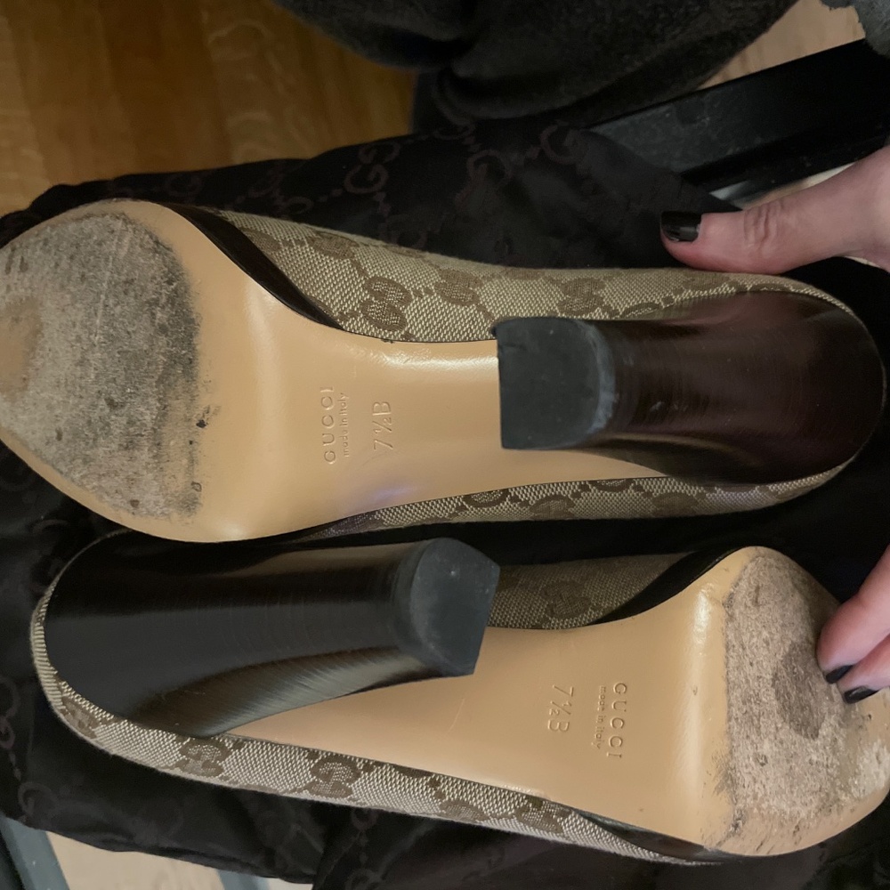 Original GG Gucci closed toe heels - Picture 11 of 12